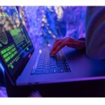 Ilustrație pentru articolul despre Jade Puffer, primul ransomware condus autonom de o inteligență artificială